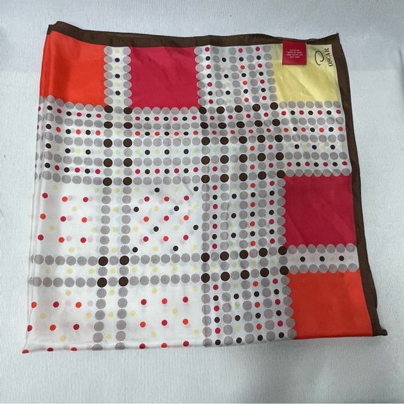 Oscar de la Renta Geometric and polkadot print Scarves & Wraps 100%Silk - Picture 12 of 13